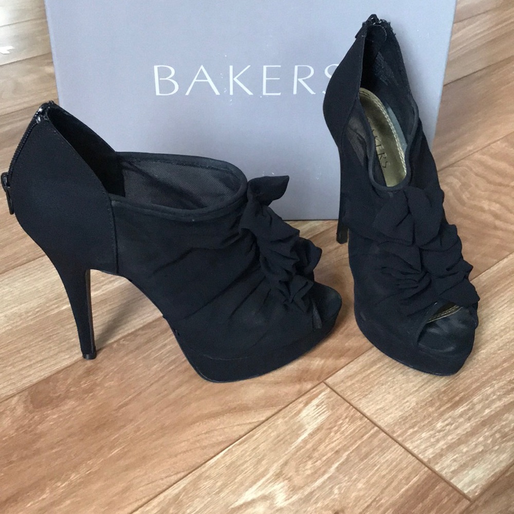 Black mesh ruffle peep toe booties